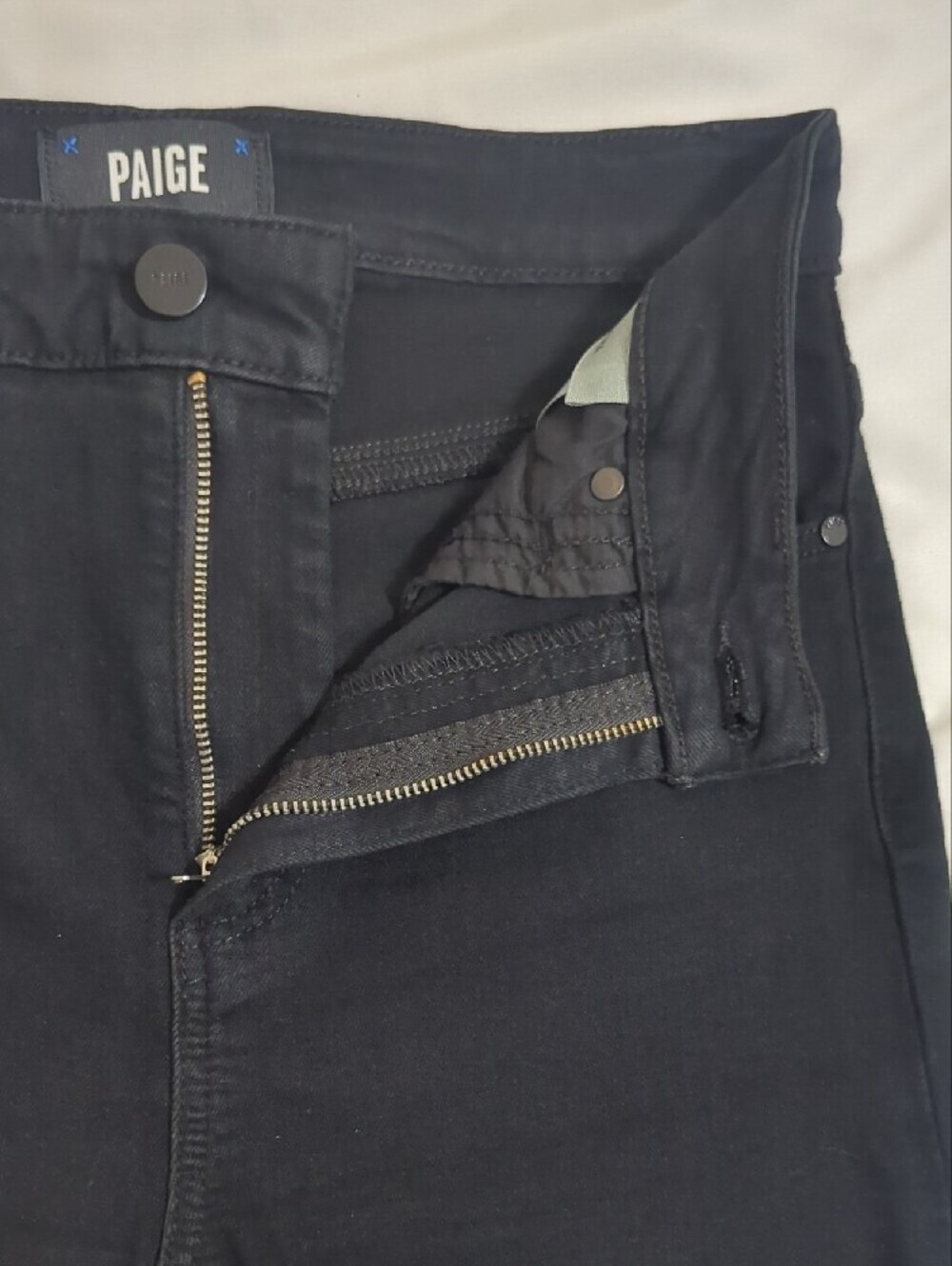 PAIGE Gemma Skinny Jean, Color Black Shadow Size 25 - Picture 10 of 15